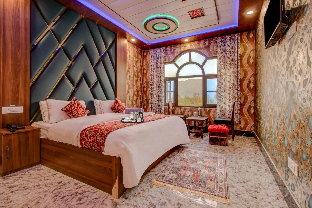 Hotel Royal Hameed Srīnagar Pokoj fotografie